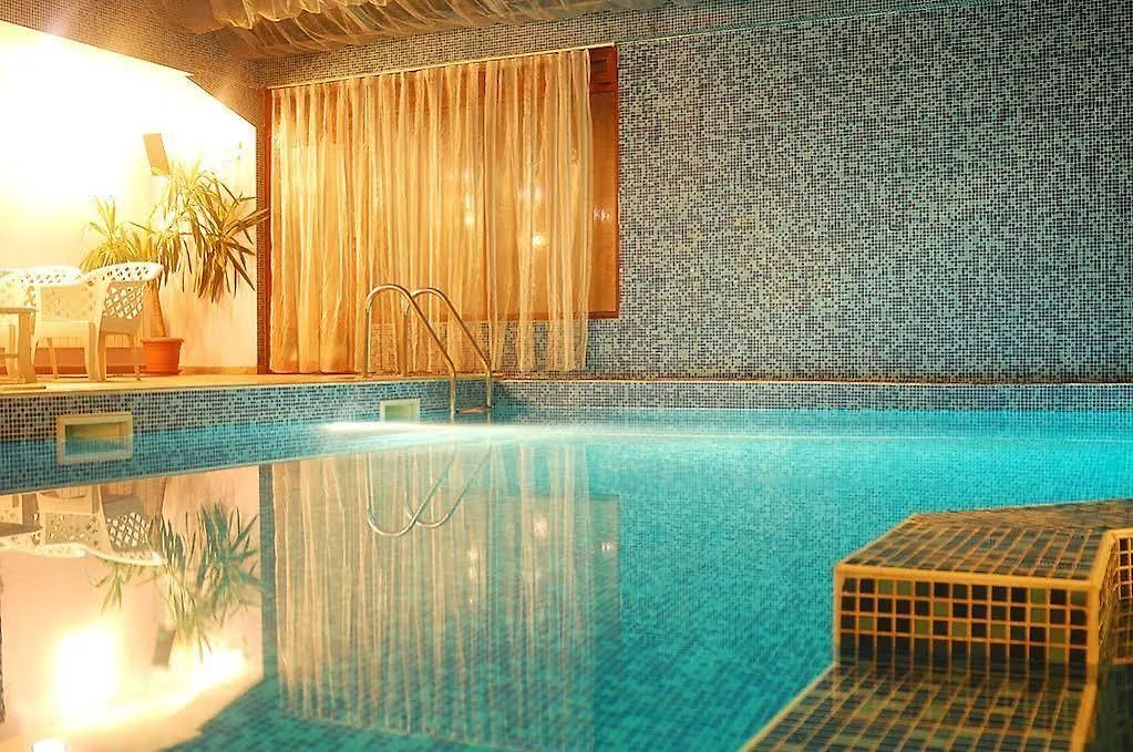 Hotel Iceberg Bansko 3*,