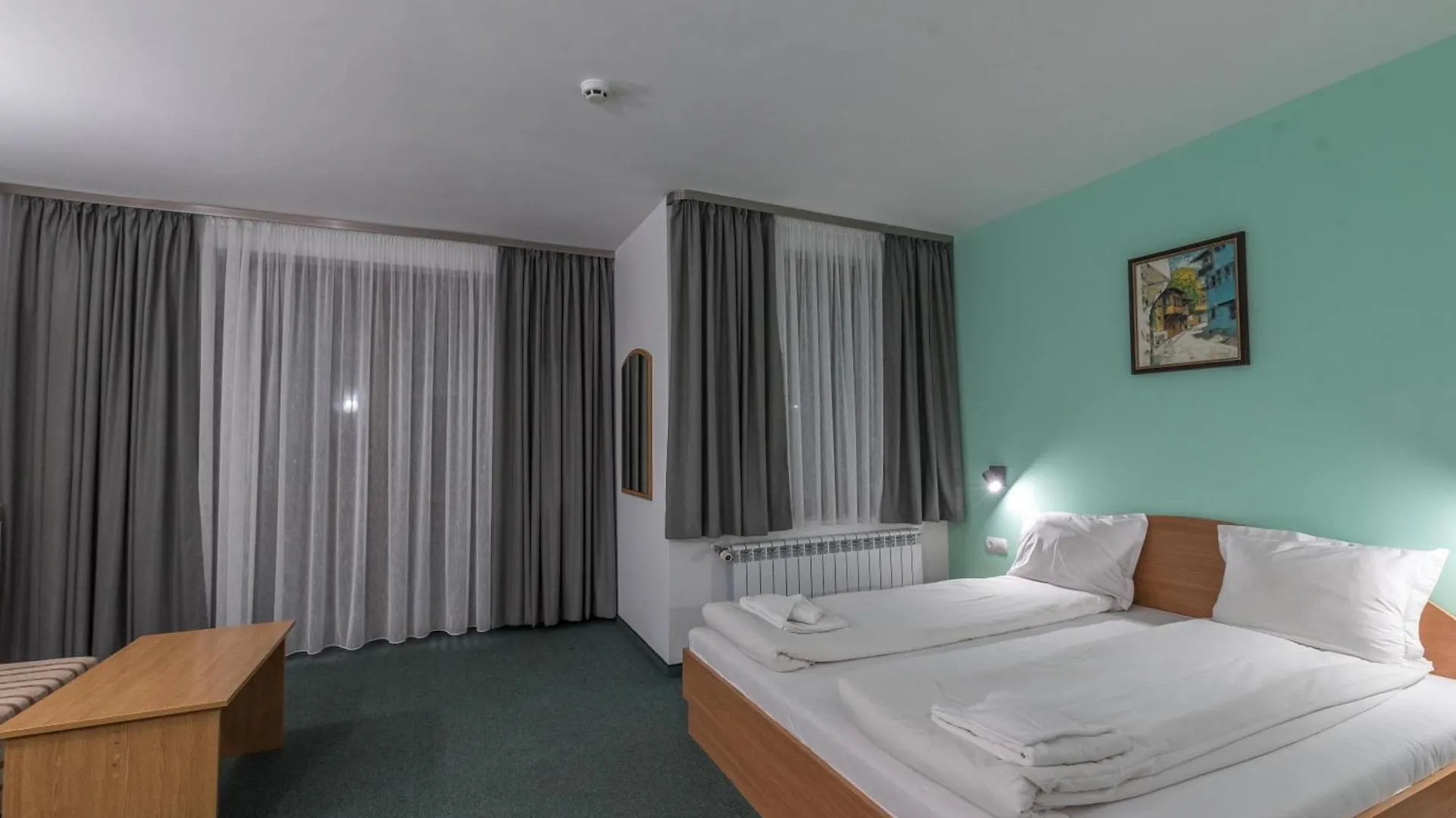 Hotel Iceberg Банско
